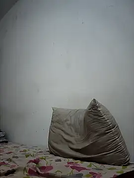 JOHN LEE DEREK online show from April 2026 02:47:02 PM