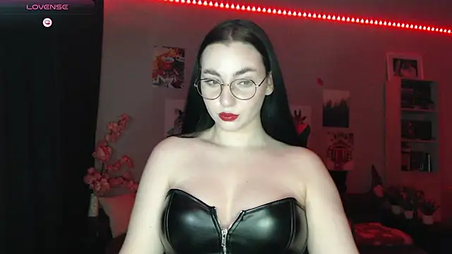 Fluffy Tiffy online show from March 2025 01:02:02 AM