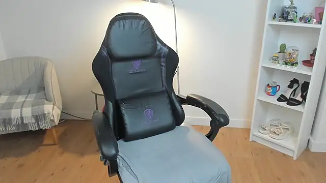  BellaEvans  online show from February 2026 06:00:02 AM