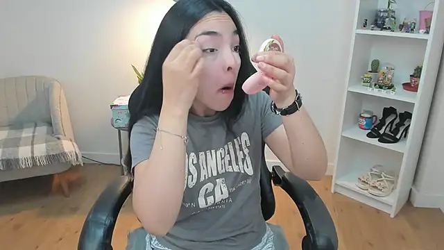  BellaEvans  online show from March 2026 05:47:01 AM