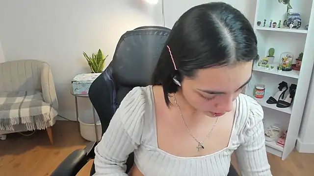  BellaEvans  online show from January 2026 05:33:02 AM