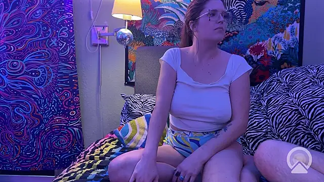 HippieBWC4U online show from January 2026 02:10:02 PM