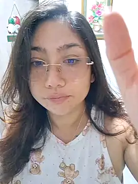 Mia Ruiz online show from November 2025 03:11:01 AM