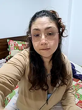 Mia Ruiz online show from November 2025 03:07:01 AM