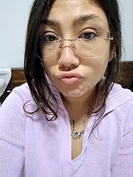 Mia Ruiz online show from November 2025 03:07:01 AM