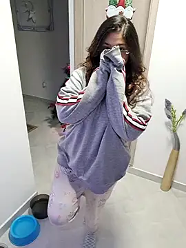 Mia Ruiz online show from December 2025 03:16:02 AM