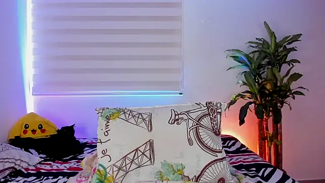 aldrinwhite online show from October 2025 03:22:01 PM