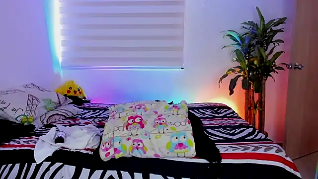 aldrinwhite online show from October 2025 04:07:02 PM