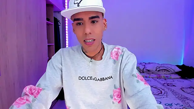 aldrinwhite online show from January 2026 05:05:02 PM