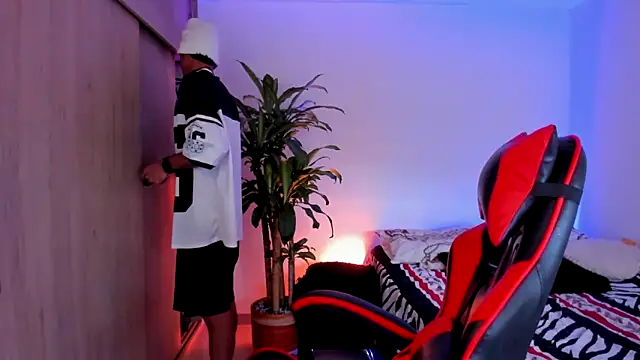 aldrinwhite online show from March 2026 04:03:02 PM