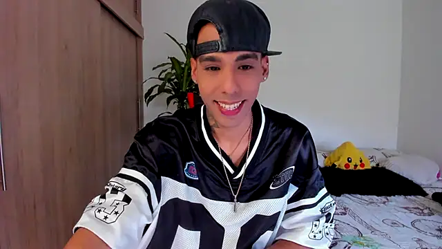 aldrinwhite online show from March 2026 05:37:01 PM