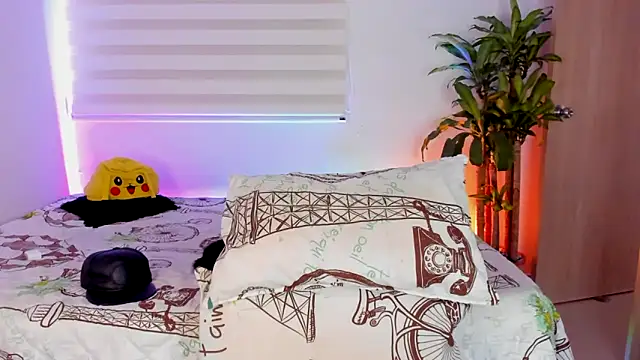 aldrinwhite online show from October 2025 05:48:01 PM