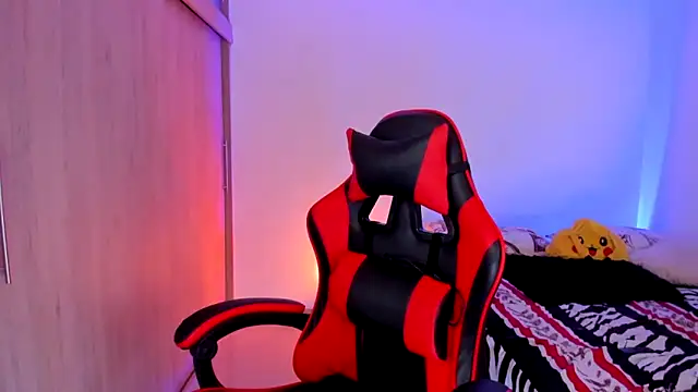 aldrinwhite online show from February 2026 04:48:01 PM