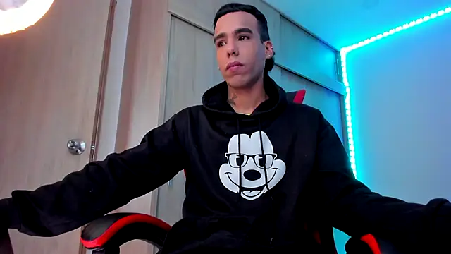 aldrinwhite online show from February 2026 05:13:01 PM