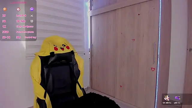 aldrinwhite online show from March 2025 02:13:02 PM