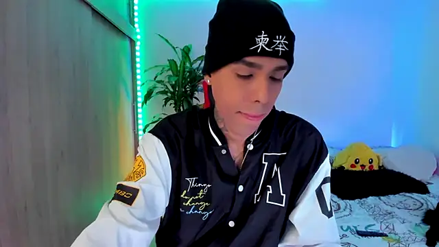 aldrinwhite online show from March 2026 04:30:02 PM