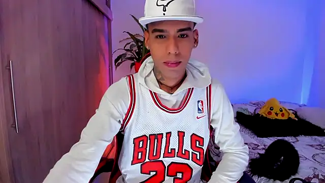 aldrinwhite online show from March 2026 02:09:01 PM