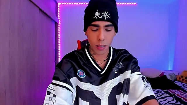 aldrinwhite online show from February 2026 04:17:02 PM