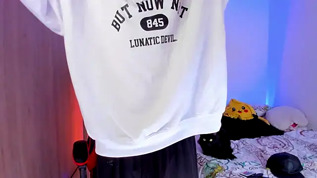 aldrinwhite online show from March 2026 04:44:01 PM