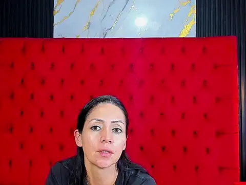 KateTompson  online show from June 2026 07:30:02 PM