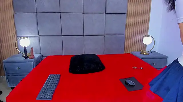 KateTompson  online show from March 2026 01:11:02 PM