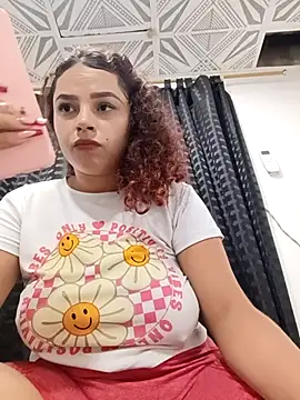 Snapshot of Mommy-Hot chatting on September 2025 01:59:02 AM Mommy-Hot online show from September 2025 01:59:02 AM
