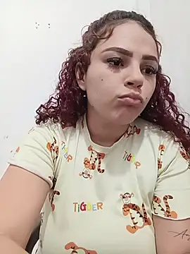 Mommy-Hot online show from May 2026 02:52:01 AM