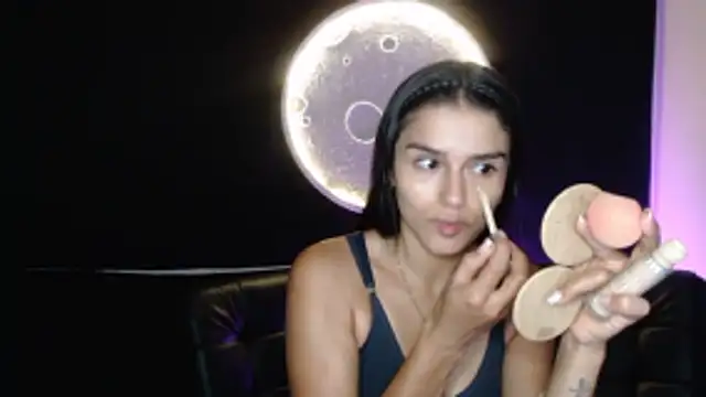 cloe fox online show from February 2026 05:29:01 AM