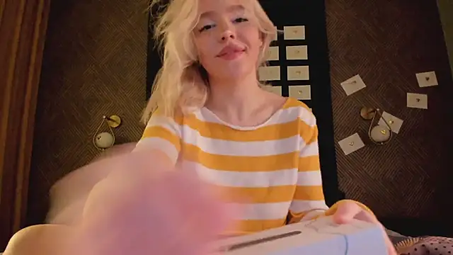 Anna Robinson online show from April 2026 01:34:02 AM