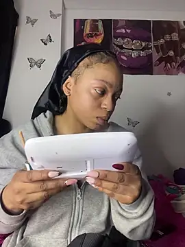 Melany Williams online show from May 2026 12:24:01 PM