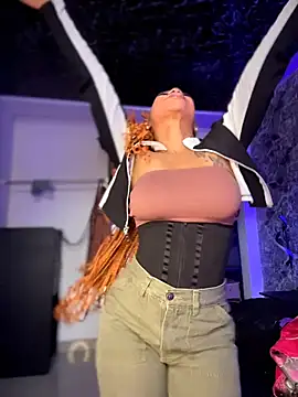 Melany Williams online show from November 2025 01:00:02 PM