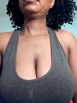 Snapshot of realsquirter chatting on December 2025 08:37:02 AM realsquirter online show from December 2025 08:37:02 AM