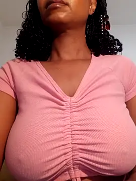 Snapshot of realsquirter chatting on December 2025 08:57:01 AM realsquirter online show from December 2025 08:57:01 AM