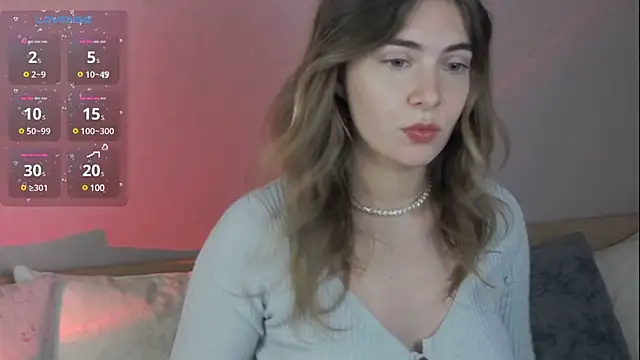 chloi hes online show from December 2024 11:43:01 AM