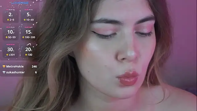 chloi hes online show from December 2024 04:36:02 PM