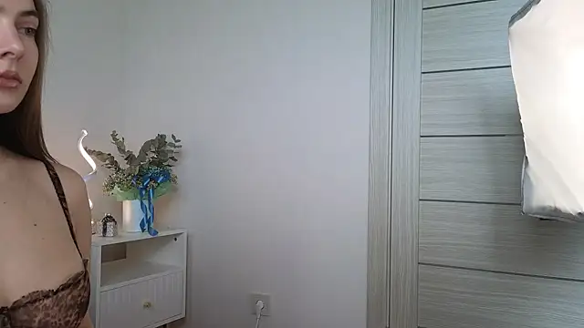 chloi hes online show from May 2026 10:33:01 AM