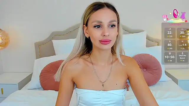 MissLoou online show from October 2025 05:08:02 AM