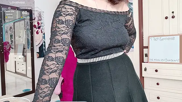 RoxaneEvans  online show from July 2026 08:06:01 PM