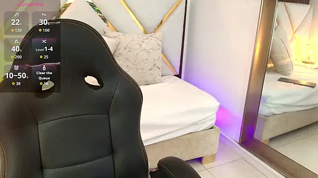 Emelie Ch1 online show from February 2026 02:33:01 AM