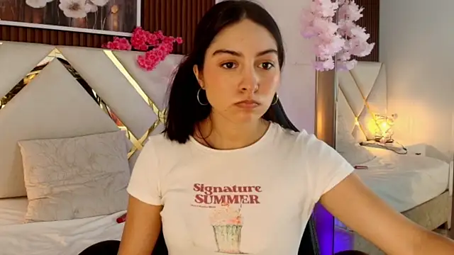Emelie Ch1 online show from June 2026 05:50:01 AM