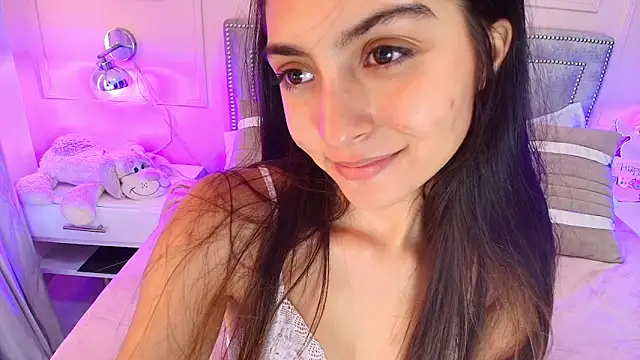 Snapshot of Emelie_Ch1 chatting on January 2025 11:39:02 AM Emelie Ch1 online show from January 2025 11:39:02 AM