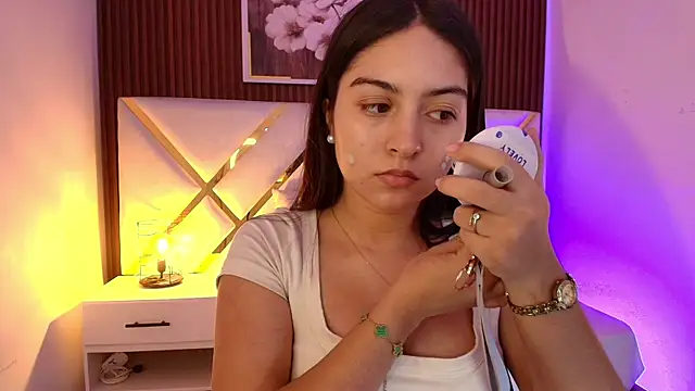 Emelie Ch1 online show from January 2026 01:20:02 AM