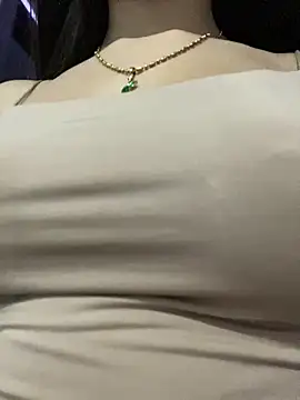 Snapshot of Emelie_Ch1 chatting on March 2025 02:29:02 AM Emelie Ch1 online show from March 2025 02:29:02 AM