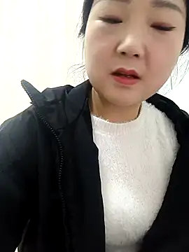 Snapshot of AHL756 chatting on February 2025 06:41:01 AM AHL756 online show from February 2025 06:41:01 AM