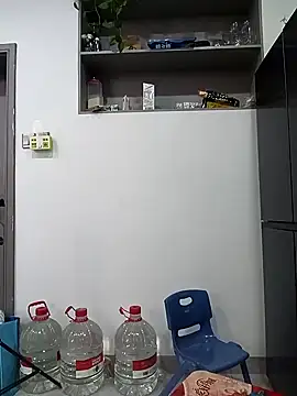 Snapshot of AHL756 chatting on February 2025 07:27:02 AM AHL756 online show from February 2025 07:27:02 AM