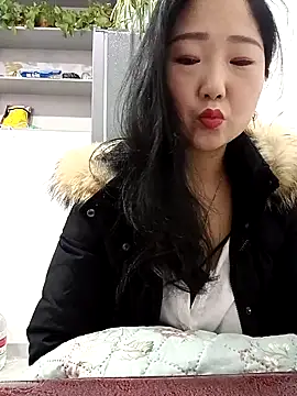 Snapshot of AHL756 chatting on February 2025 07:07:01 AM AHL756 online show from February 2025 07:07:01 AM