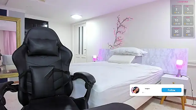 charolbruce 1 online show from March 2026 11:58:02 AM