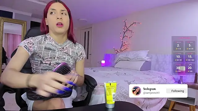 Snapshot of charolbruce_1 chatting on November 2025 12:16:02 PM charolbruce 1 online show from November 2025 12:16:02 PM