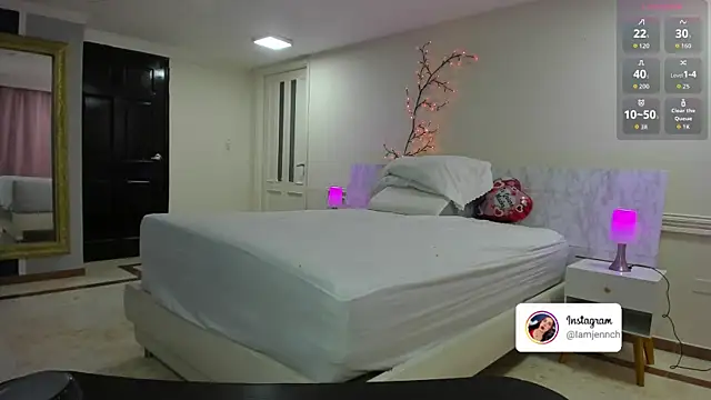 charolbruce 1 online show from February 2026 11:40:01 AM