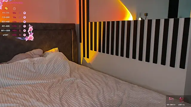 Li Amelie  online show from October 2025 04:51:02 PM